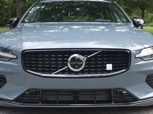 Used 2023 Volvo V60 T8 Polestar image 2