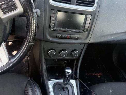 Used 2013 Dodge Avenger R/T FWD image 11