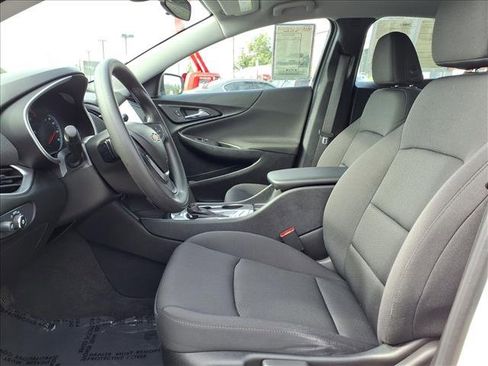 Used 2020 Chevrolet Malibu LS image 9