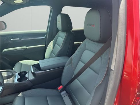 New 2026 GMC Terrain AT4 w/ Convenience Package III image 26