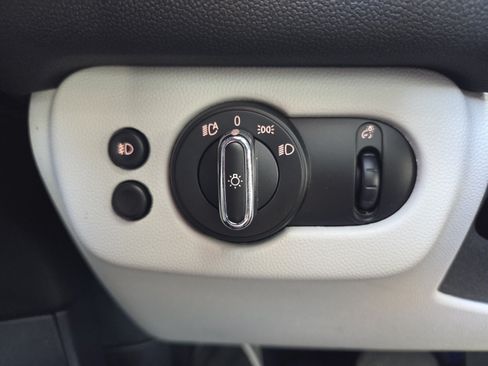 Used 2024 MINI Cooper Clubman S w/ Signature Upholstery Package FWD image 22