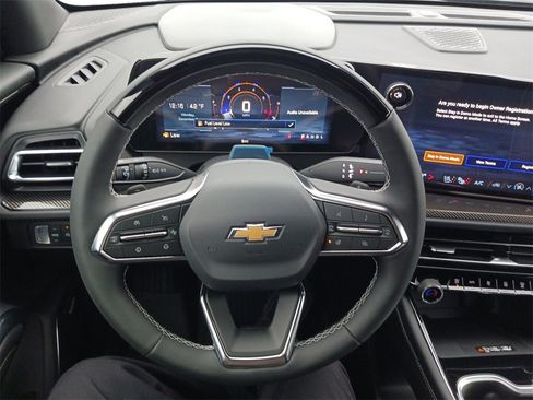 New 2026 Chevrolet Traverse High Country w/ LPO, Floor Liner Package image 17