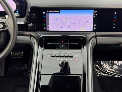 Used 2025 Porsche Panamera 4S w/ Premium Package image 26