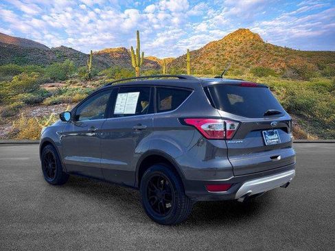 Used 2018 Ford Escape SE FWD image 7