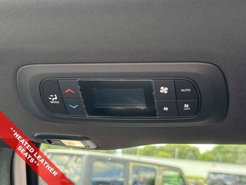 New 2026 Chrysler Pacifica Limited w/ S Appearance Package image 13