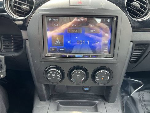 Used 2008 MAZDA MX-5 Miata Touring RWD image 17