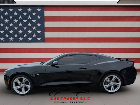 Used 2016 Chevrolet Camaro SS RWD image 4