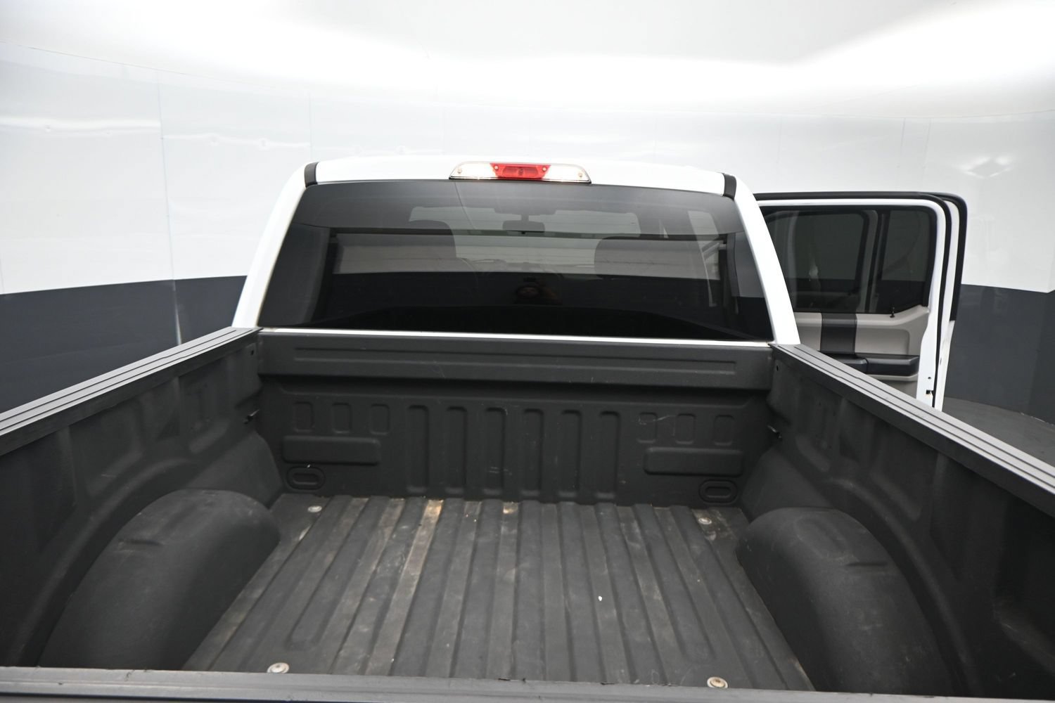 Used 2019 Ford F150 XL w/ Equipment Group 101A Mid RWD image 8