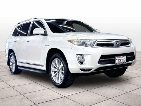 Used 2013 Toyota Highlander Limited AWD/4WD image 2