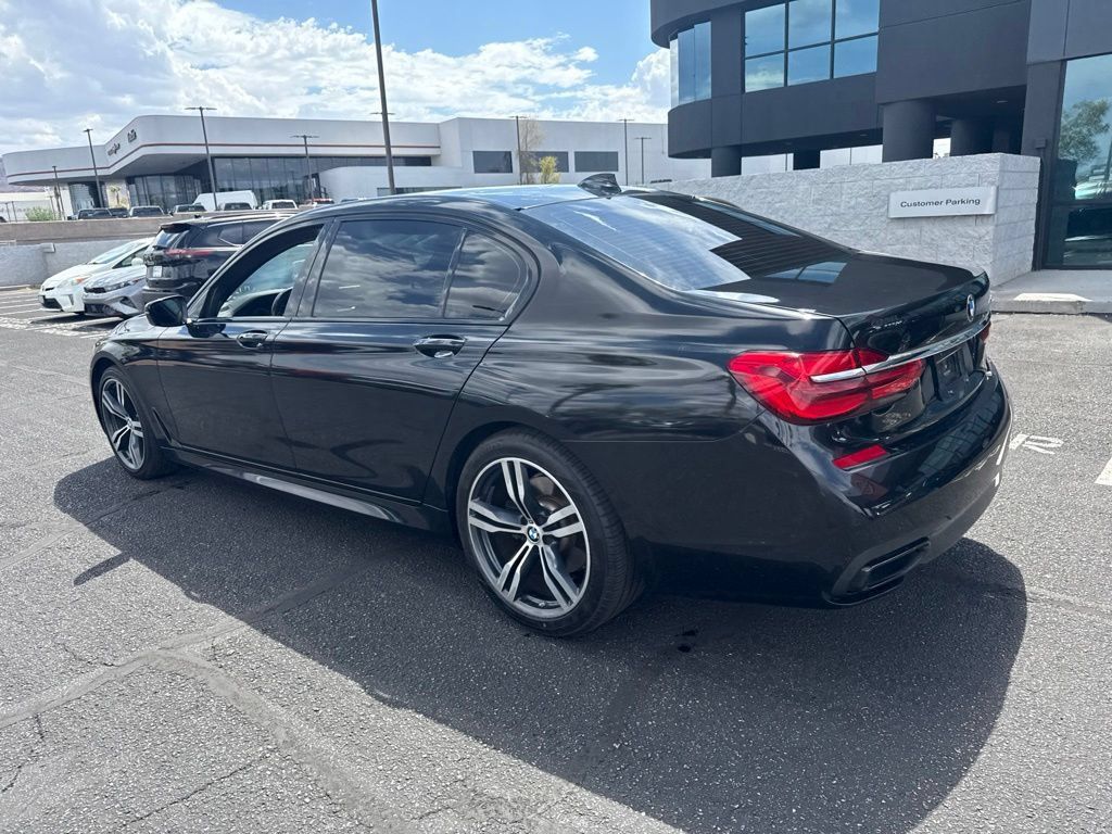 Used 2016 BMW 740i RWD image 14