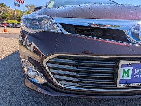 Used 2014 Toyota Avalon Limited FWD image 9