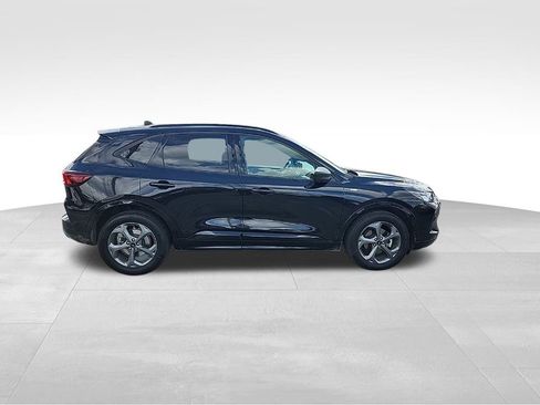 Used 2023 Ford Escape ST-Line FWD image 12