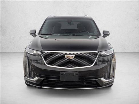 Used 2020 Cadillac XT6 Premium Luxury image 2