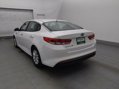 Used 2018 Kia Optima LX image 5
