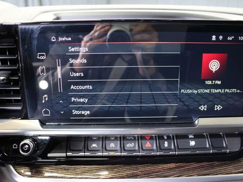 Used 2022 GMC Sierra 1500 SLE AWD/4WD image 25