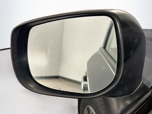 Used 2023 Subaru Crosstrek 2.0i AWD/4WD image 16