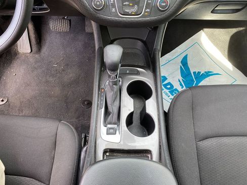 Used 2023 Chevrolet Malibu LS image 22