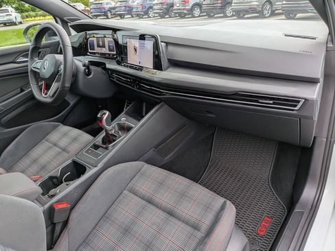 Used 2022 Volkswagen GTI SE FWD image 28