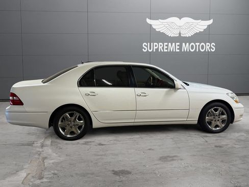 Used 2004 Lexus LS 430 w/ Modern Luxury Pkg RWD image 4