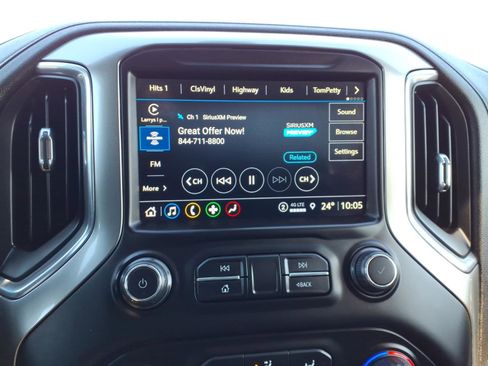 Used 2021 Chevrolet Silverado 1500 LT image 18