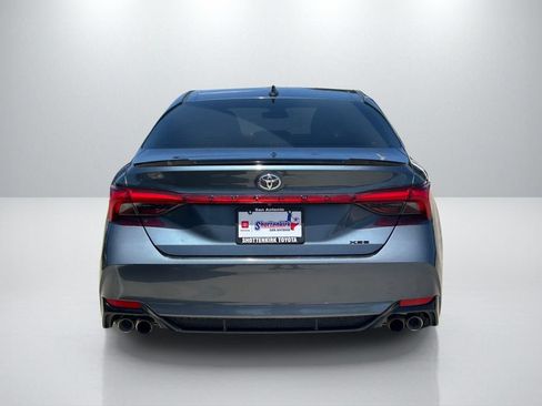 Used 2019 Toyota Avalon XSE FWD image 6