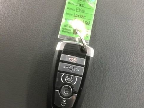 Used 2022 Ford F150 Lariat image 31