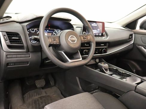 Used 2021 Nissan Rogue S FWD image 13