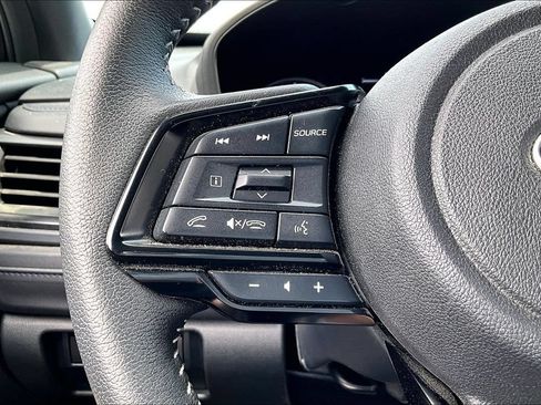 Used 2025 Subaru Forester Premium AWD/4WD image 23