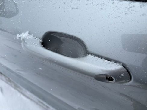 Used 2022 Ford Explorer XLT w/ Equipment Group 202A image 23