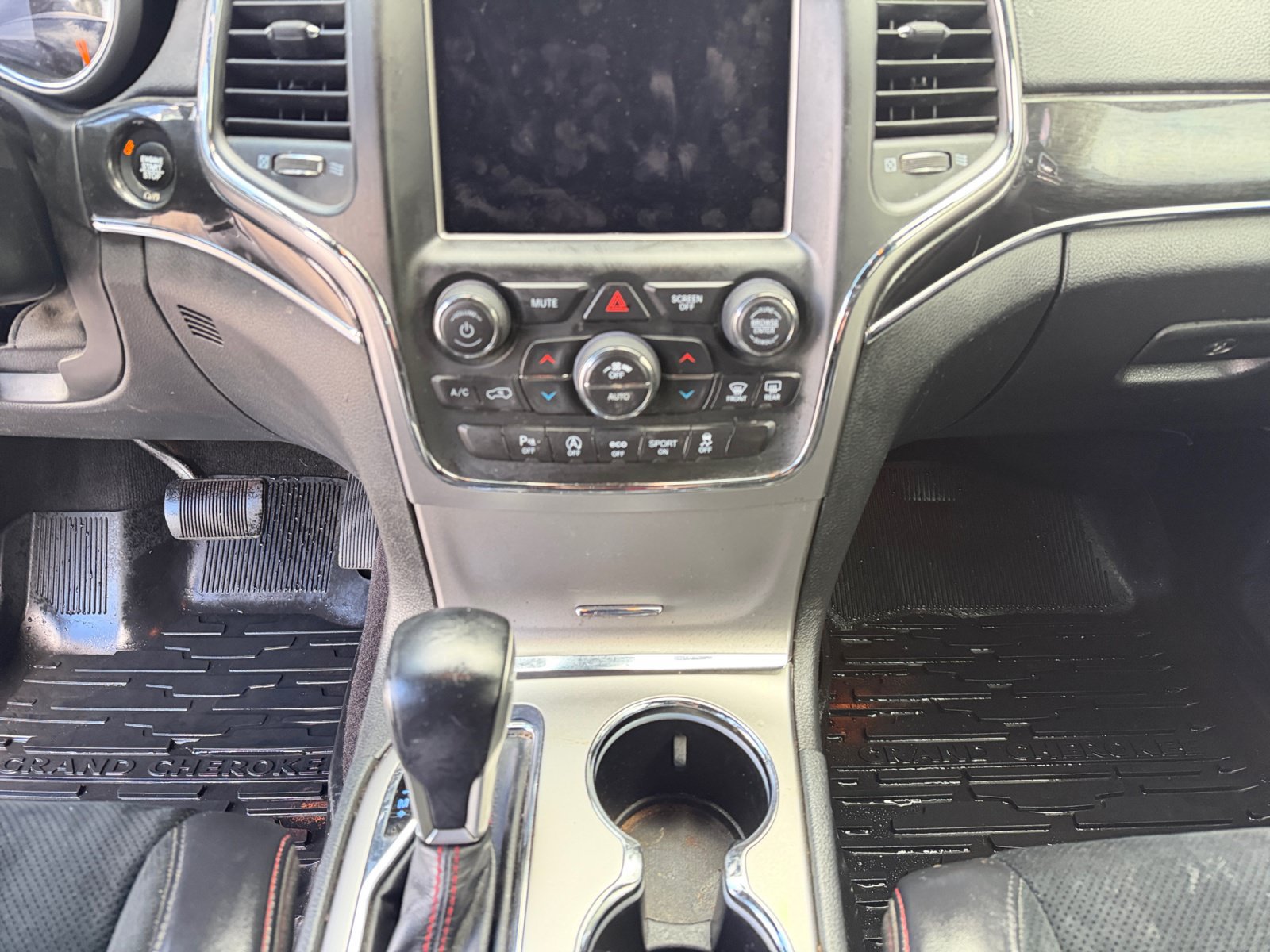 Used 2018 Jeep Grand Cherokee Trailhawk AWD/4WD image 11