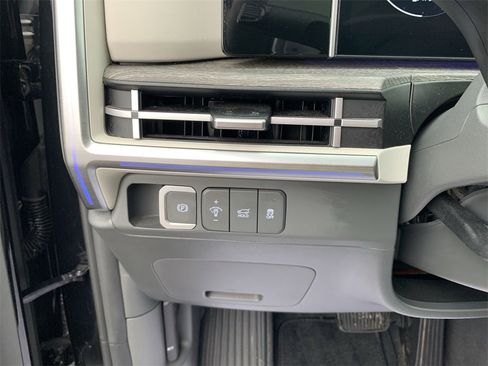 Used 2024 Hyundai Santa Fe Calligraphy image 13