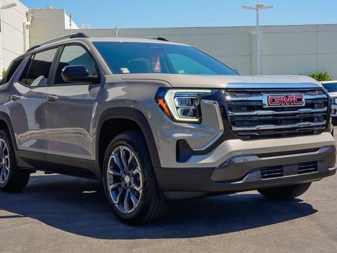 New 2026 GMC Terrain Elevation w/ Elevation Premium Package AWD/4WD image 5