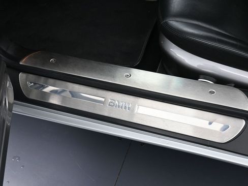 Used 2001 BMW Z8 image 16