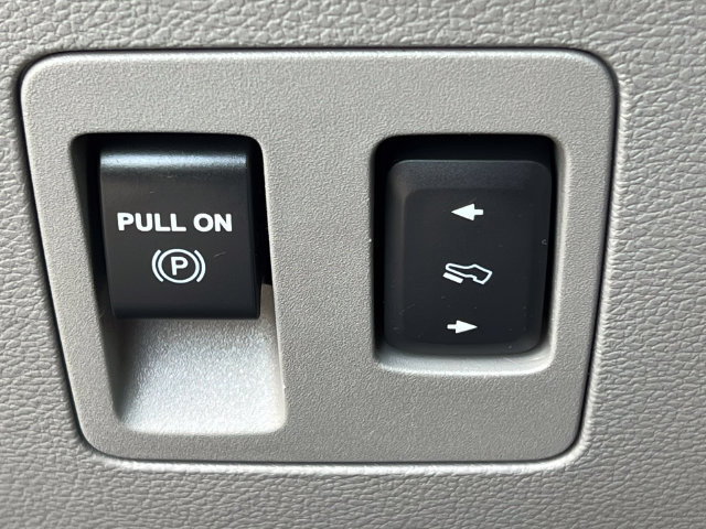 Used 2020 Ford F150 XLT w/ Equipment Group 302A Luxury AWD/4WD image 19