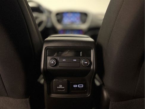 Certified 2023 GMC Acadia SLE w/ Driver Convenience Package AWD/4WD image 28