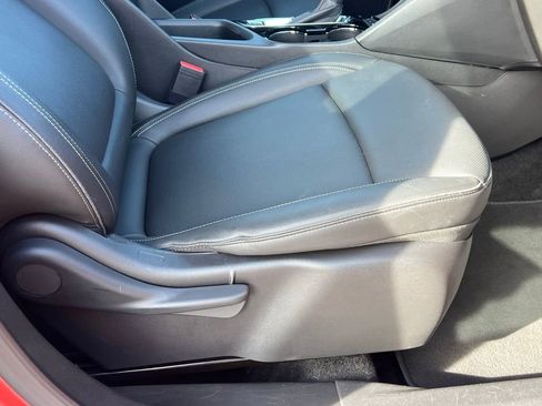 Certified 2024 Buick Encore GX Sport Touring image 21