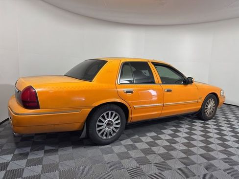 Used 2010 Mercury Grand Marquis LS image 6