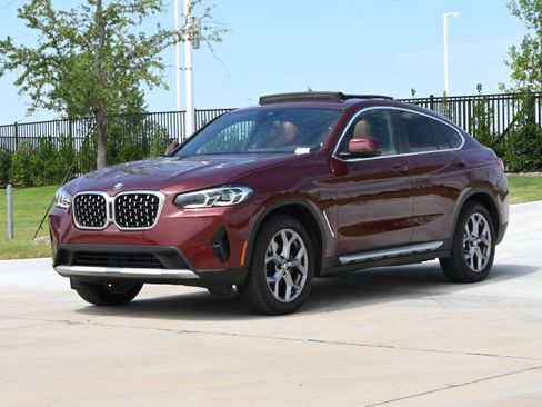 Used 2025 BMW X4 xDrive30i AWD/4WD image 5