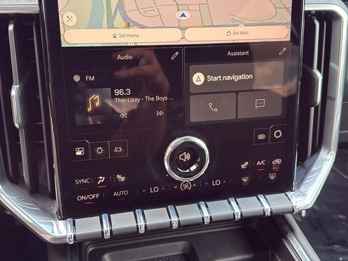 Used 2026 GMC Acadia Elevation w/ Elevation Premium Package FWD image 21