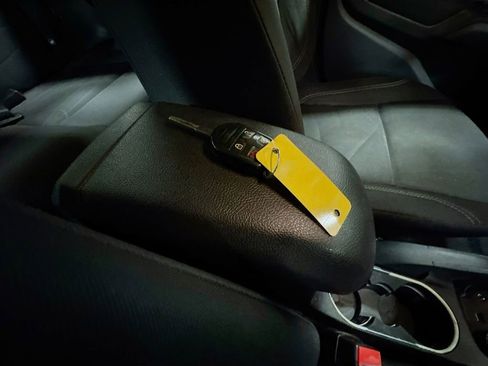 Used 2016 Ford Fiesta SE image 37