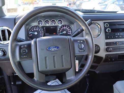Used 2015 Ford F250 XLT w/ XLT Premium Package image 14