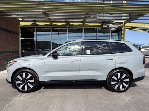 Used 2025 Volvo EX90 Ultra AWD/4WD image 7