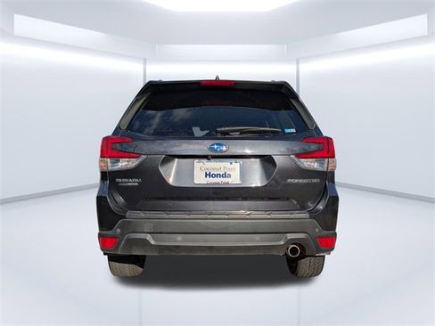 Used 2019 Subaru Forester Limited image 5