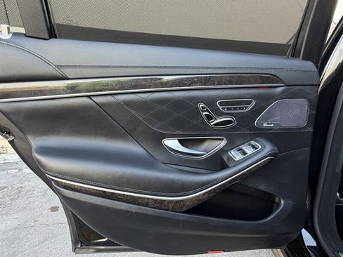 Used 2015 Mercedes-Benz S 550 Sedan image 36
