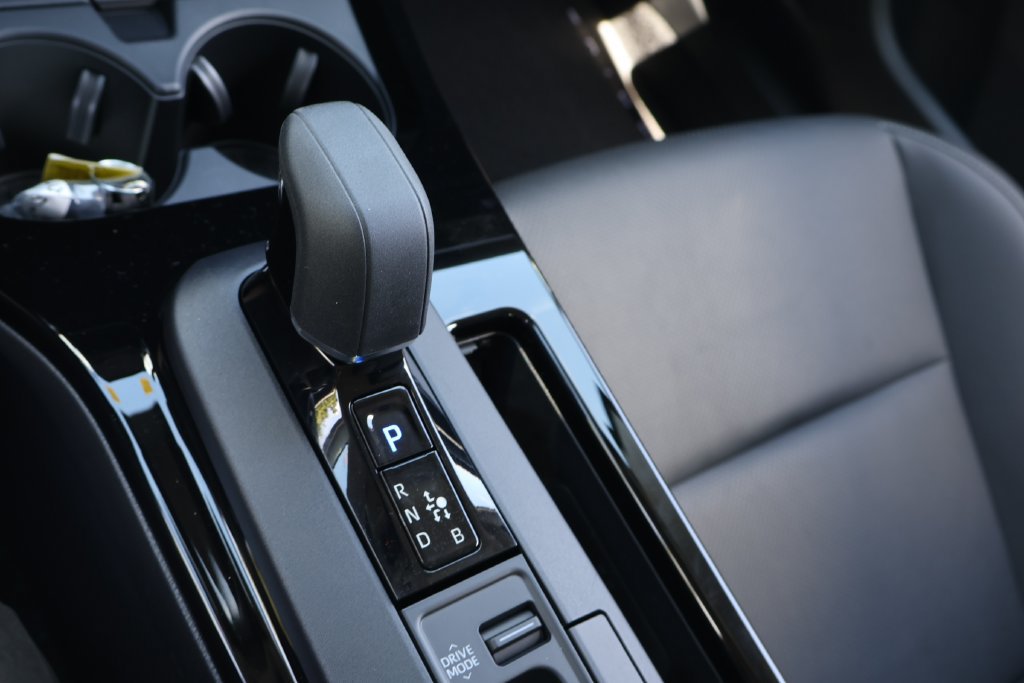 Certified 2026 Toyota Prius FWD image 24