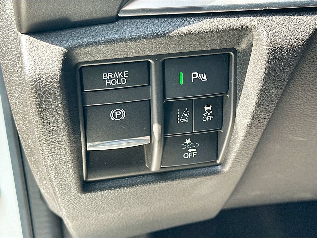 Used 2020 Acura MDX w/ Technology Package AWD/4WD image 10