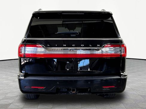 Used 2019 Lincoln Navigator L Select AWD/4WD image 5