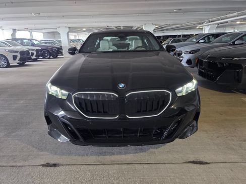 New 2027 BMW 530i xDrive AWD/4WD image 2