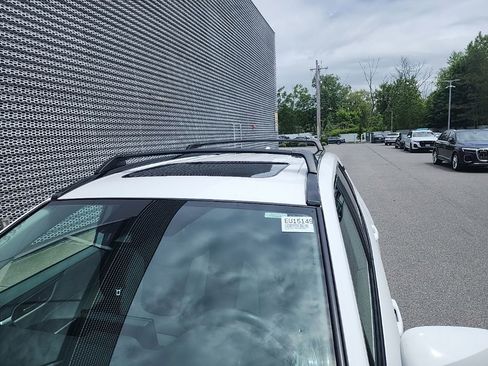 Used 2022 Toyota RAV4 XLE w/ Convenience Package AWD/4WD image 12
