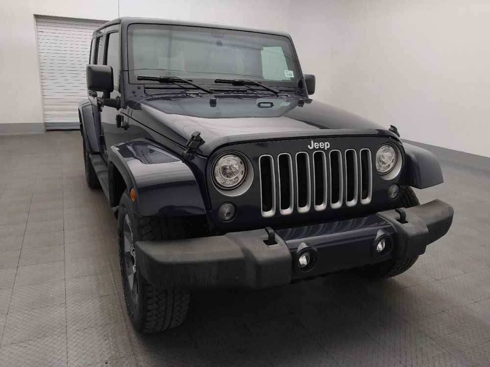 Used 2017 Jeep Wrangler Unlimited Sahara w/ Connectivity Group AWD/4WD image 14